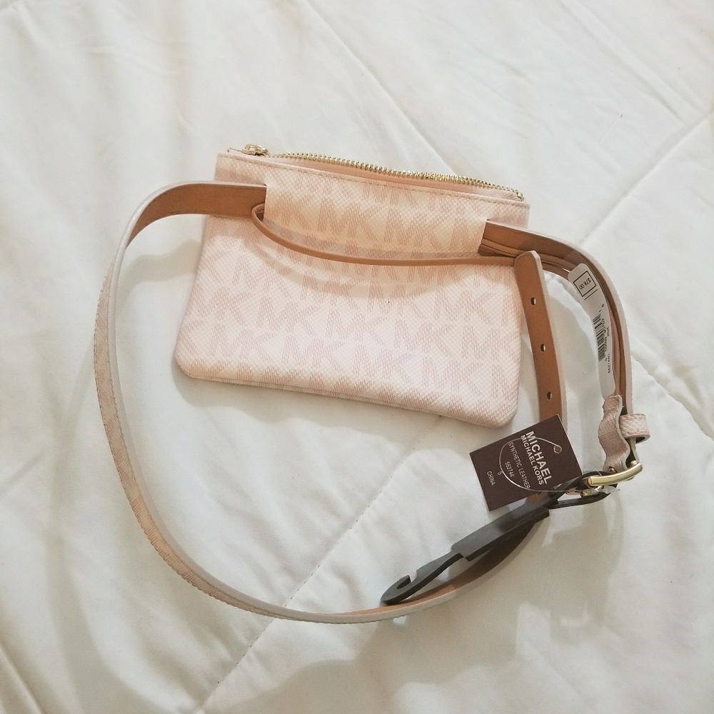 LAST 1 Fanny Pack Belt Bag - Picture 4 of 8